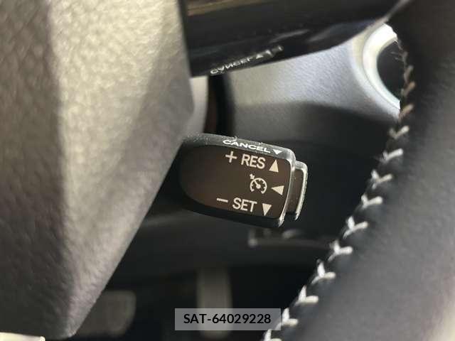 Toyota SIENTA 2022-04 8797491-12