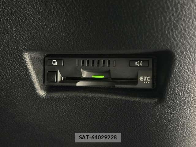 Toyota SIENTA 2022-04 8797491-16
