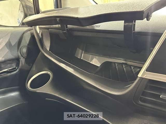 Toyota SIENTA 2022-04 8797491-26