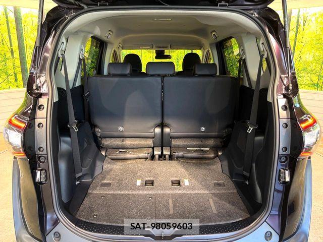Toyota SIENTA 2017-10 8797492-11