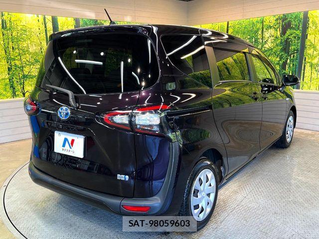 Toyota SIENTA 2017-10 8797492-17