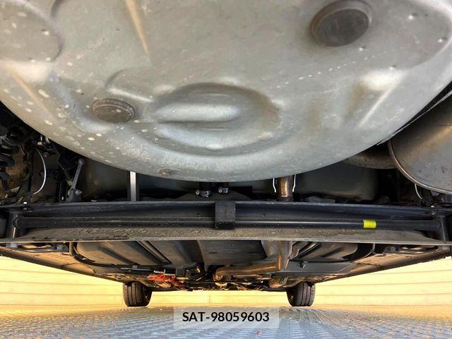 Toyota SIENTA 2017-10 8797492-19