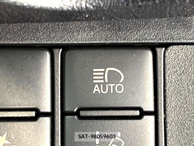 Toyota SIENTA 2017-10 8797492-6