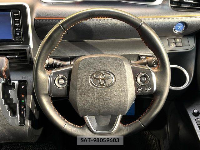 Toyota SIENTA 2017-10 8797492-7