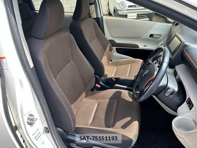 Toyota SIENTA 2016-05 8831614-14