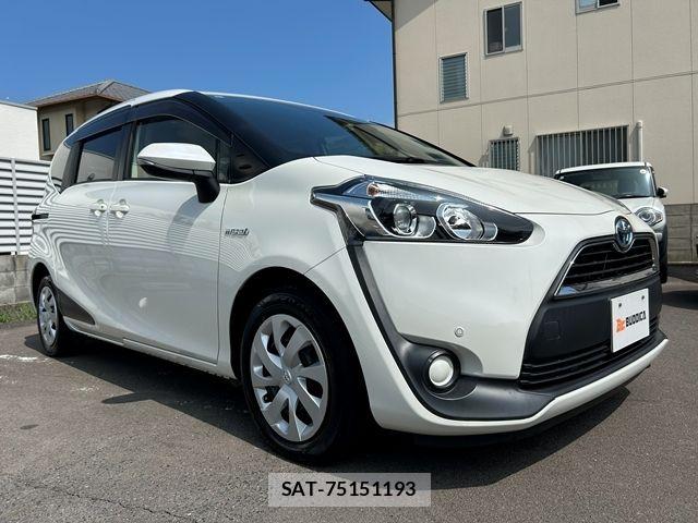 Toyota SIENTA 2016-05 8831614-1