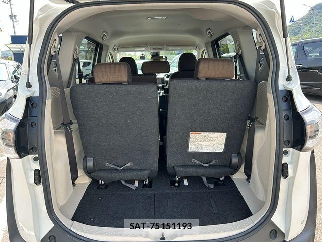 Toyota SIENTA 2016-05 8831614-19