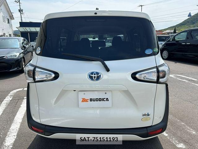 Toyota SIENTA 2016-05 8831614-7
