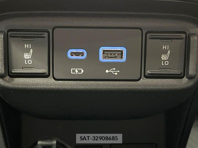 Toyota SIENTA 2025-12 8831600-6