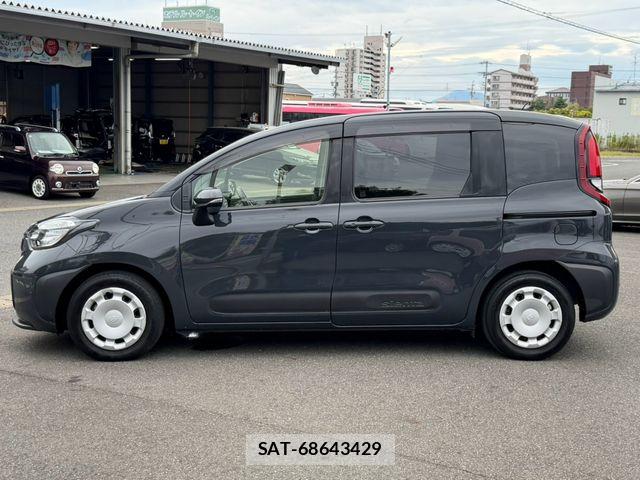 Toyota SIENTA 2022-12 8831608-20