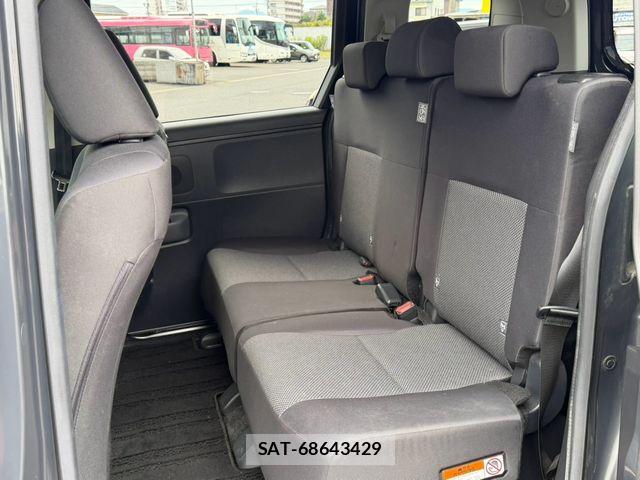 Toyota SIENTA 2022-12 8831608-4
