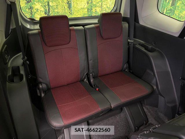 Toyota SIENTA 2023-10 8831604-10
