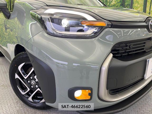 Toyota SIENTA 2023-10 8831604-13