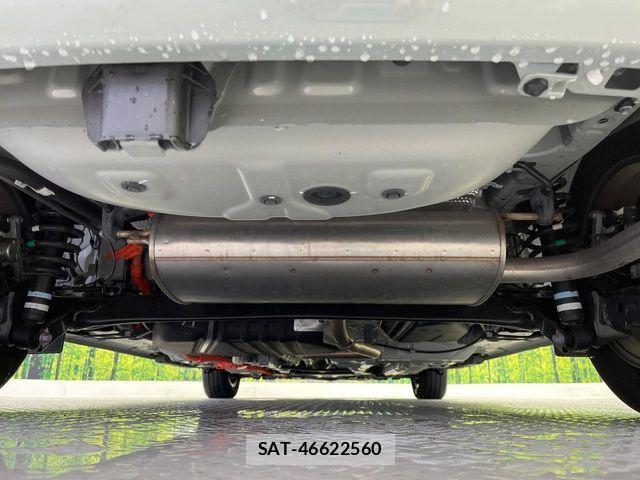 Toyota SIENTA 2023-10 8831604-19