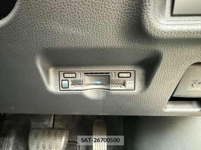 Toyota SIENTA 2023-09 8831603-10