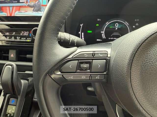 Toyota SIENTA 2023-09 8831603-12
