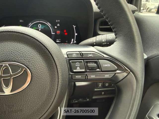Toyota SIENTA 2023-09 8831603-13