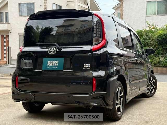 Toyota SIENTA 2023-09 8831603-1