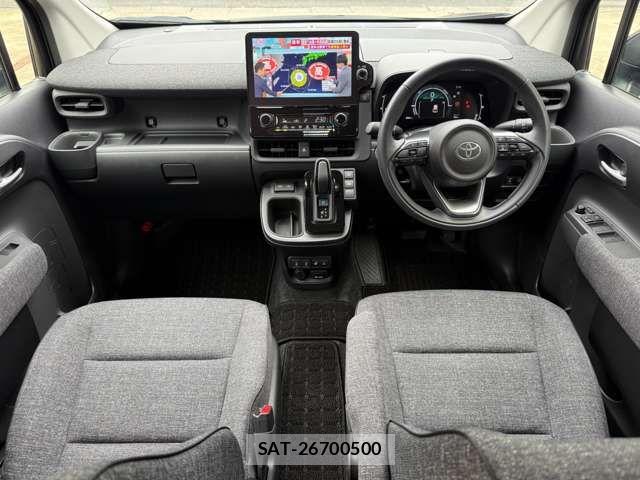Toyota SIENTA 2023-09 8831603-2