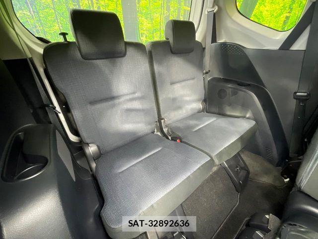 Toyota SIENTA 2015-10 8831612-10
