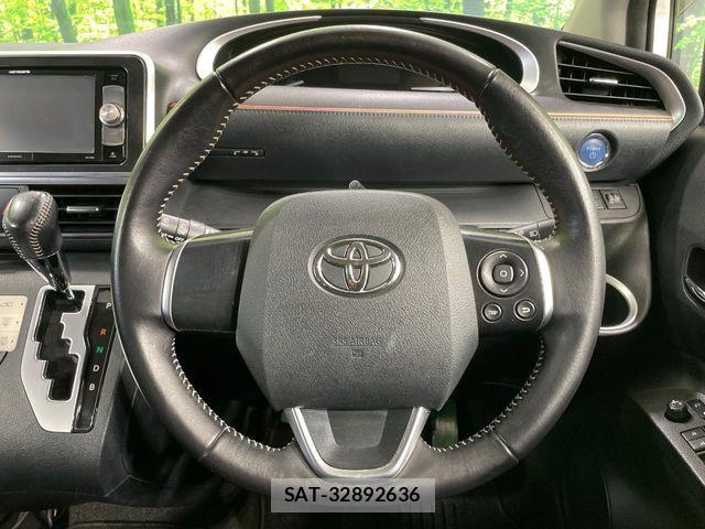 Toyota SIENTA 2015-10 8831612-12