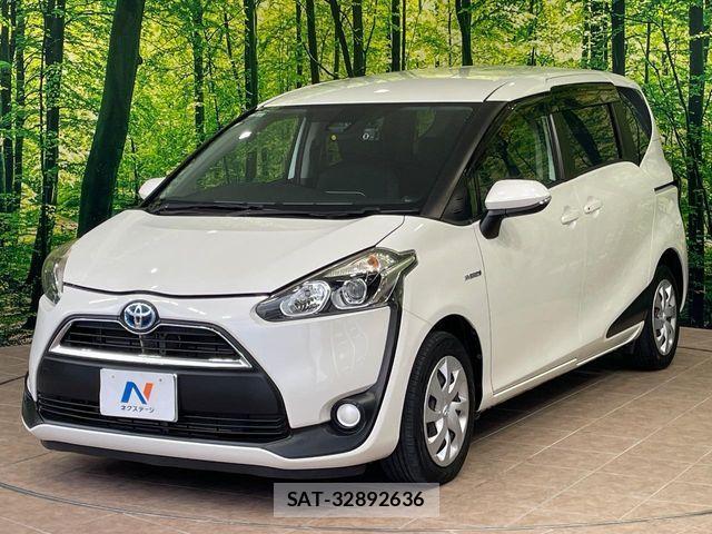 Toyota SIENTA 2015-10 8831612-17