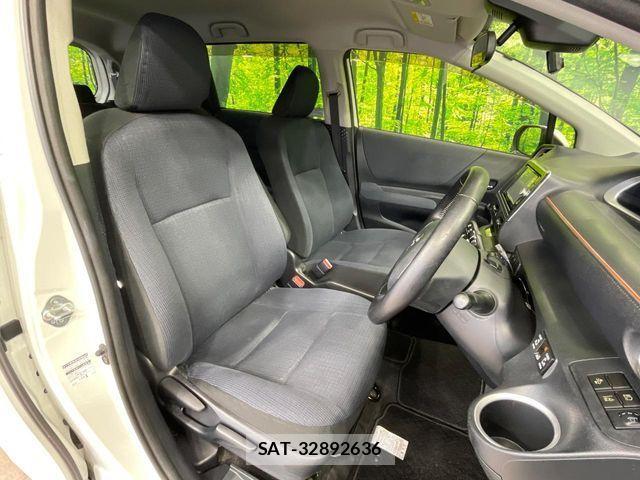 Toyota SIENTA 2015-10 8831612-8