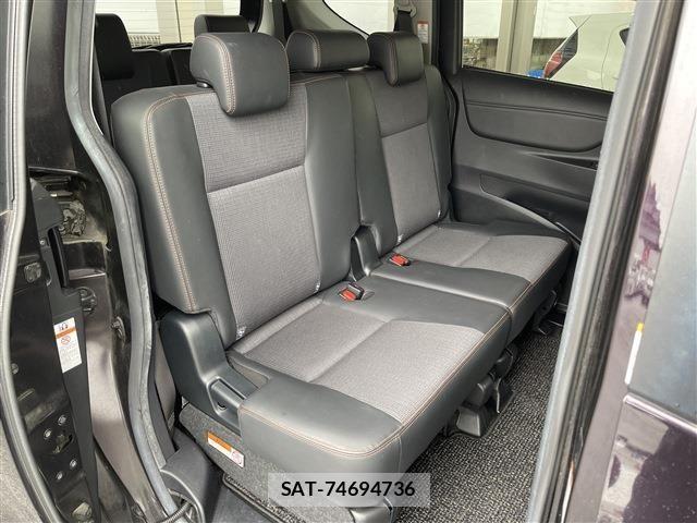 Toyota SIENTA 2017-12 8831609-16