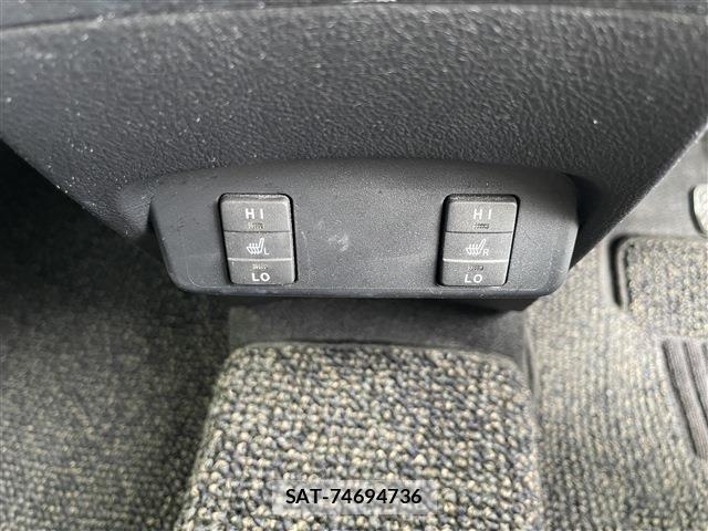 Toyota SIENTA 2017-12 8831609-8