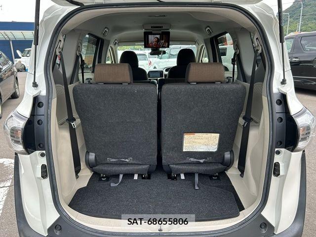 Toyota SIENTA 2015-08 8831613-18