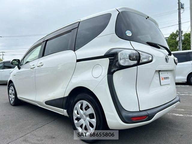 Toyota SIENTA 2015-08 8831613-8