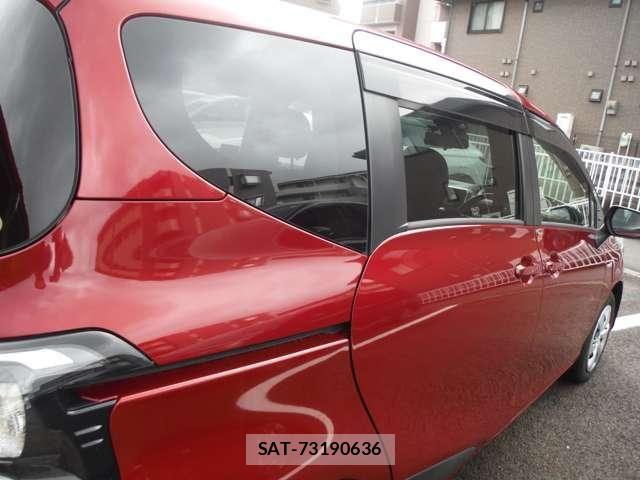 Toyota SIENTA 2019-02 8831610-11