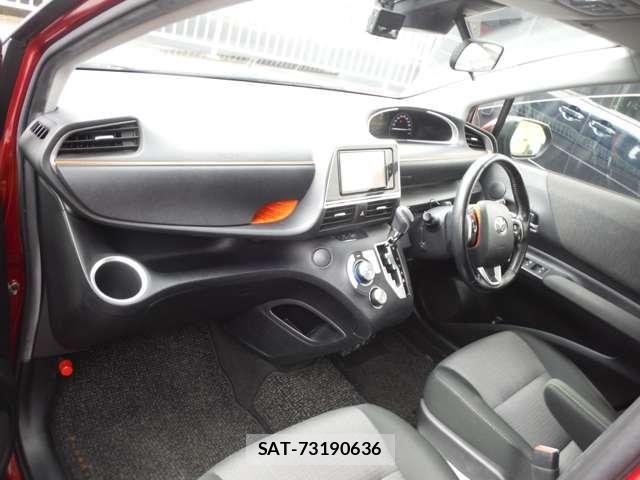 Toyota SIENTA 2019-02 8831610-13