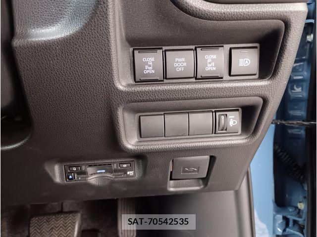 Toyota SIENTA 2023-08 8831606-12