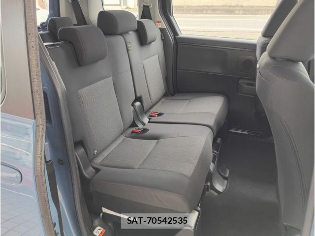 Toyota SIENTA 2023-08 8831606-14