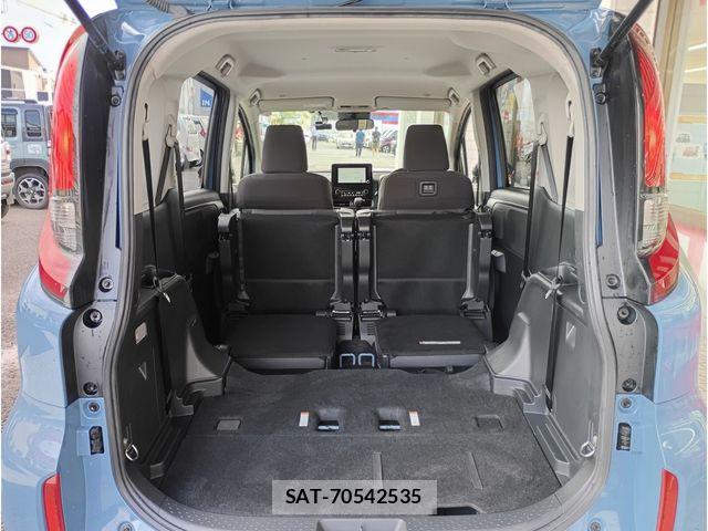 Toyota SIENTA 2023-08 8831606-16