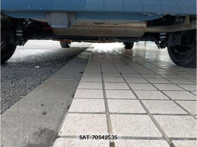 Toyota SIENTA 2023-08 8831606-19