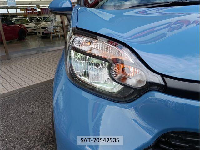 Toyota SIENTA 2023-08 8831606-4