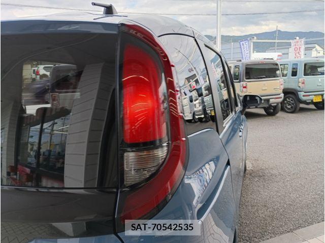 Toyota SIENTA 2023-08 8831606-5
