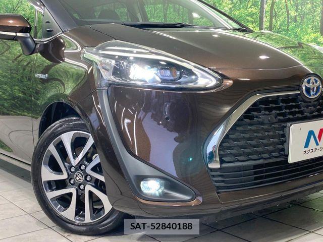 Toyota SIENTA 2020-05 8831611-12