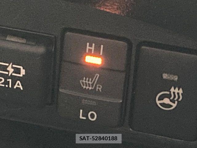 Toyota SIENTA 2020-05 8831611-5