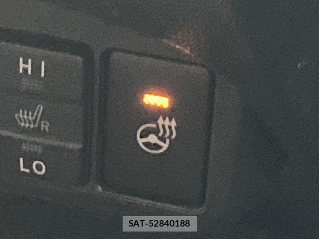 Toyota SIENTA 2020-05 8831611-6