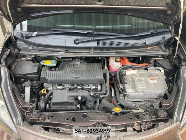 Toyota SIENTA 2016-01 8831616-6