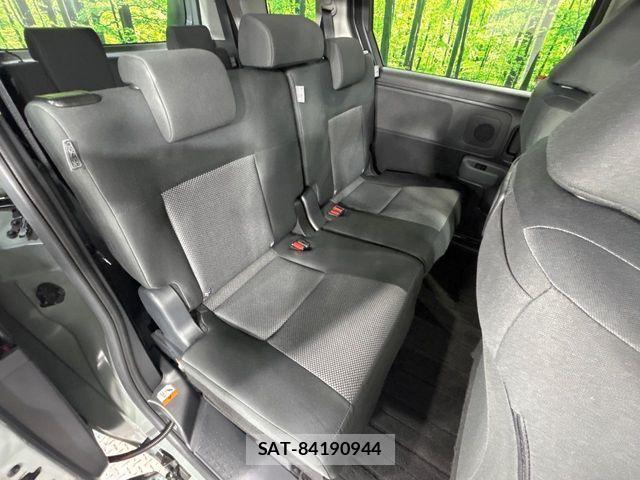 Toyota SIENTA 2023-10 8850643-10