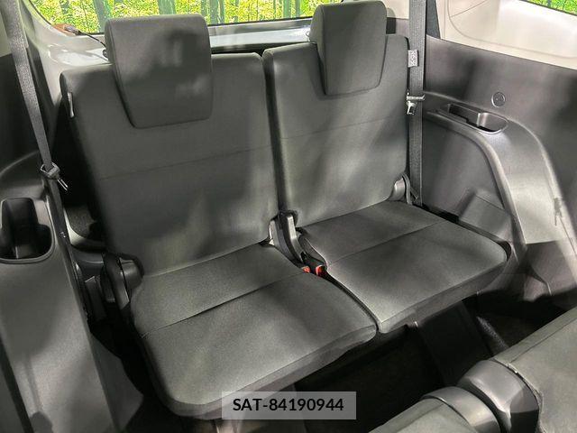 Toyota SIENTA 2023-10 8850643-11