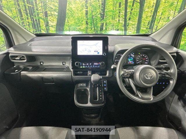 Toyota SIENTA 2023-10 8850643-1