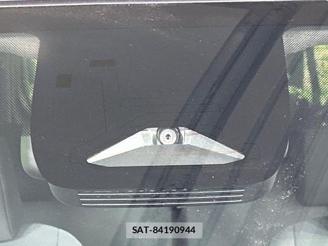 Toyota SIENTA 2023-10 8850643-4