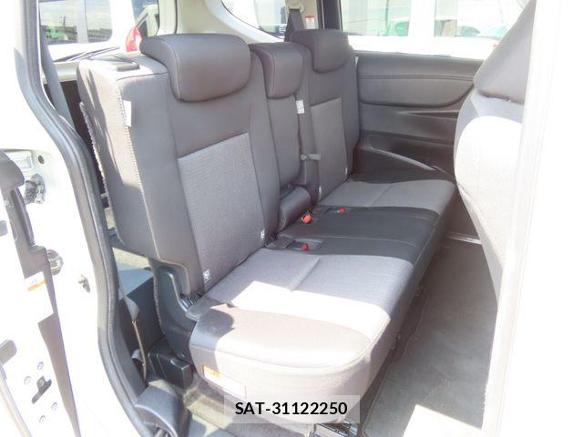 Toyota SIENTA 2021-03 8849943-10