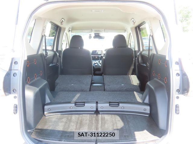 Toyota SIENTA 2021-03 8849943-11