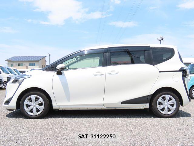 Toyota SIENTA 2021-03 8849943-22